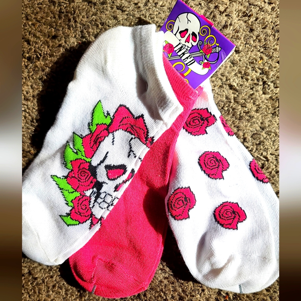 INKED nwt 3pak skull & roses ankle socks sz9-11 PRICE FIRM